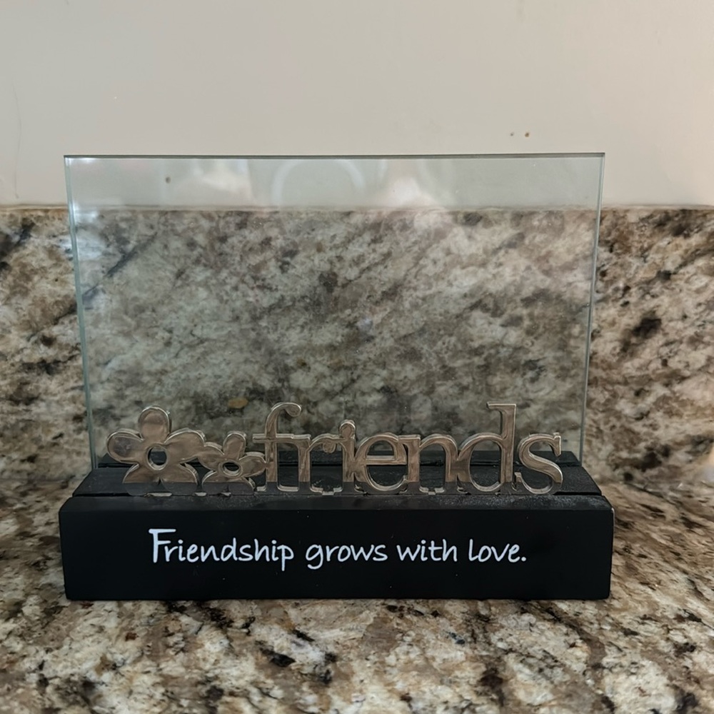 Picture Frame “ friends” 4 x 6